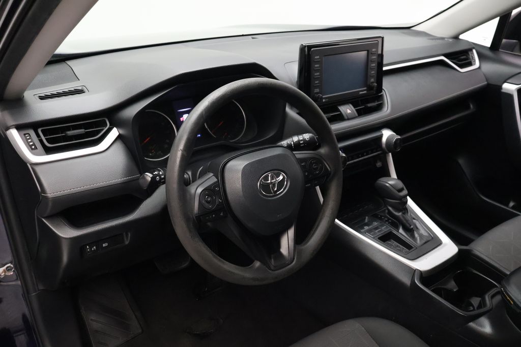 Thumbnail: 2021 Toyota RAV4 - 15