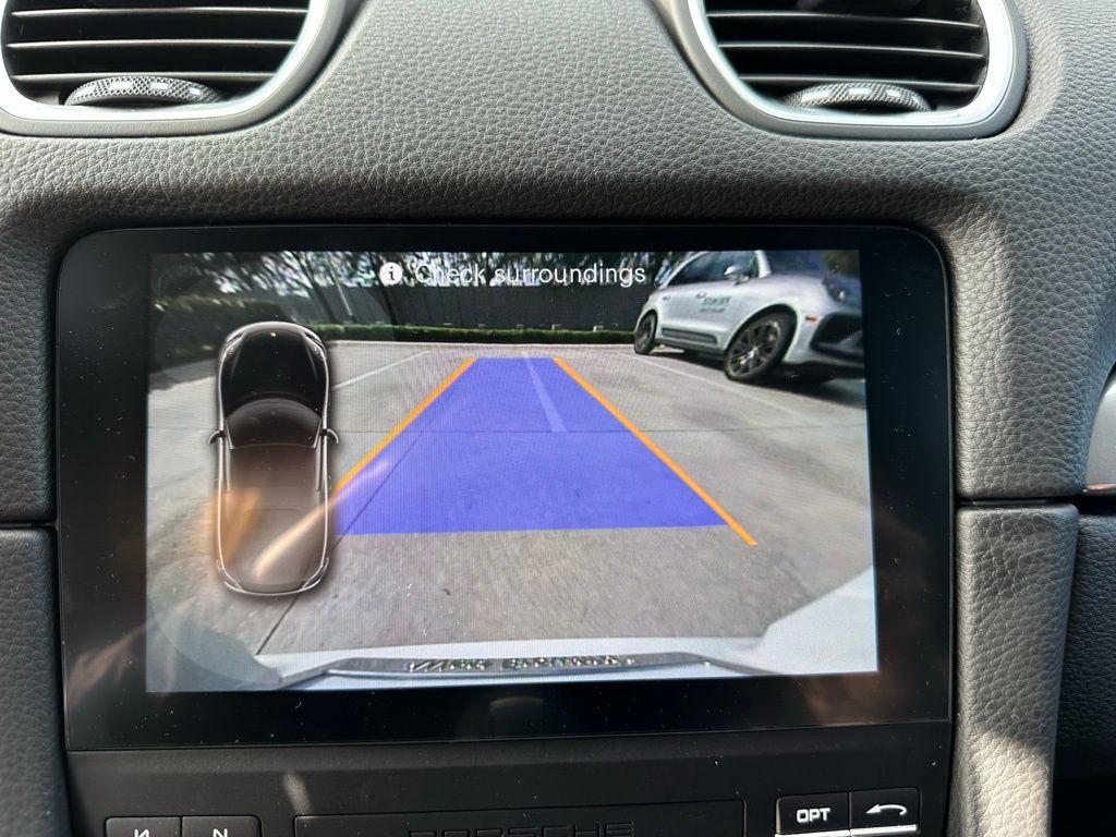 Thumbnail: 2025 Porsche 718 Boxster - 29