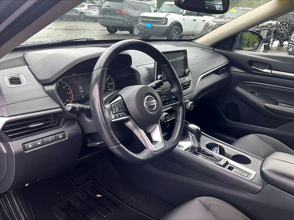 2019 Nissan Altima — photo 8