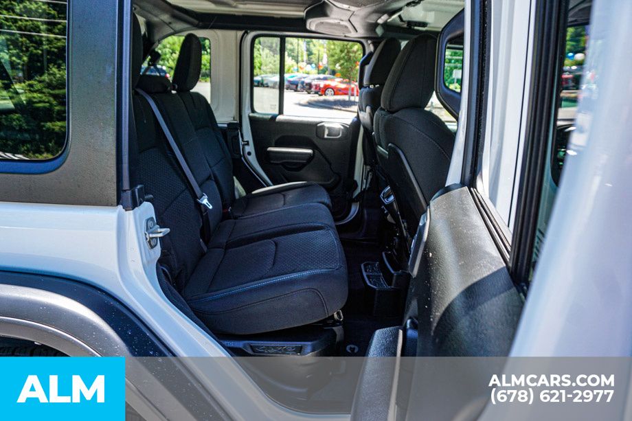 Used 2024 White Jeep Rubicon 4xe image 22