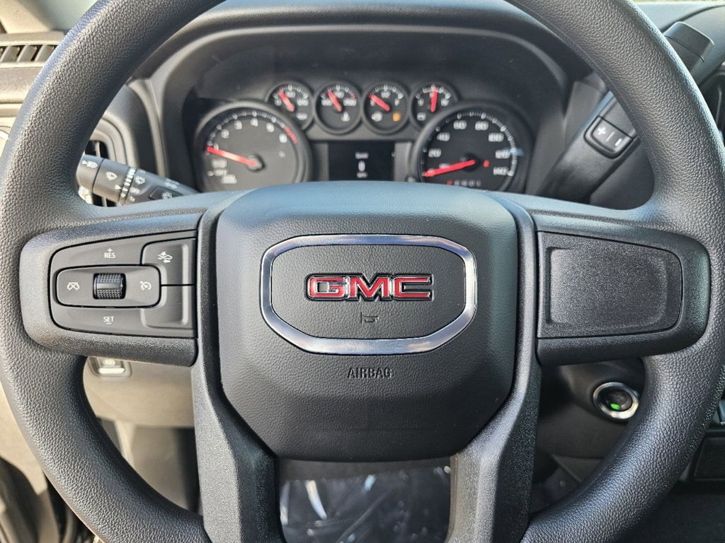 2025 GMC Sierra 1500 Pro 18