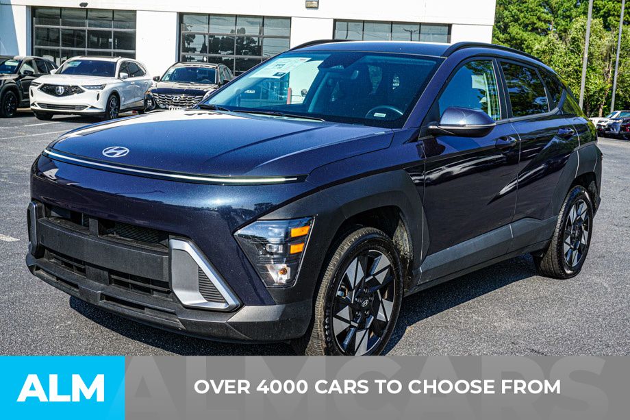 2024 Hyundai Kona SEL photo 2