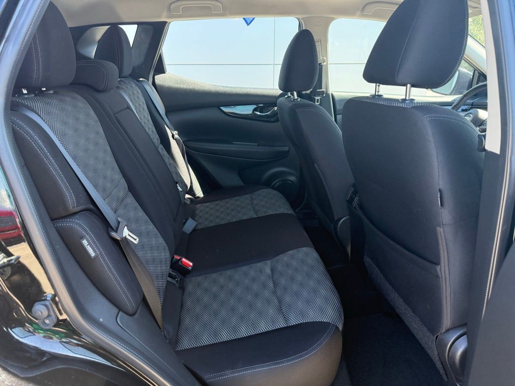 2020 Nissan Rogue Sport SV