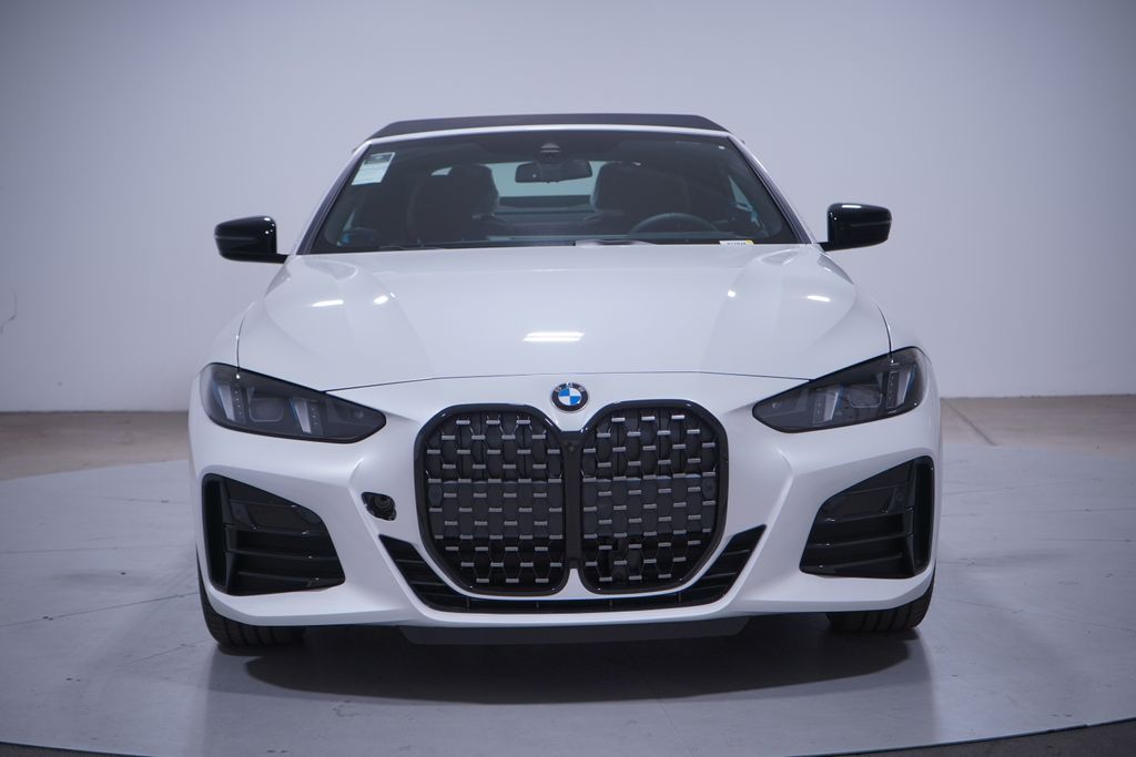 Thumbnail: 2026 BMW 4 Series - 4