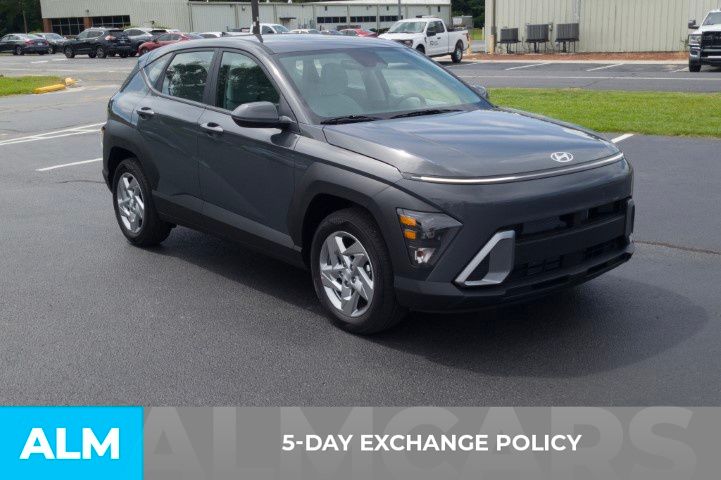 Used 2026 Gray Pearl Hyundai SE image 3