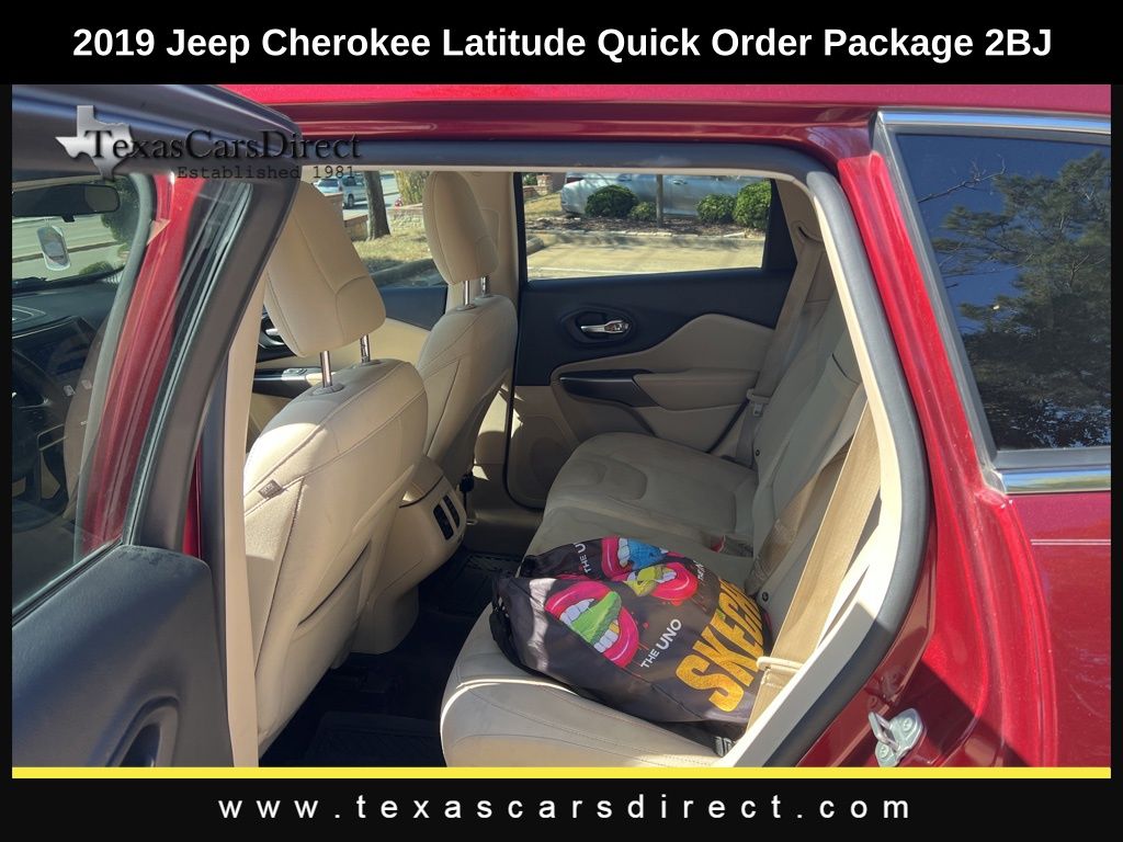 2019 Jeep Cherokee Latitude 9