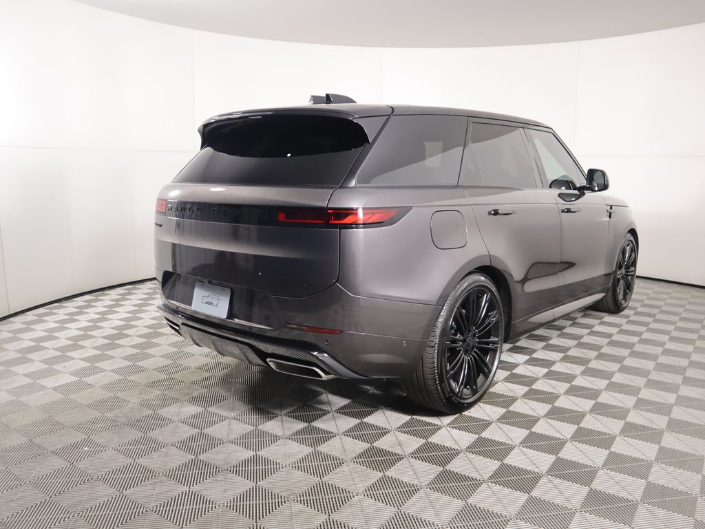 Thumbnail: 2026 Land Rover Range Rover Sport - 5