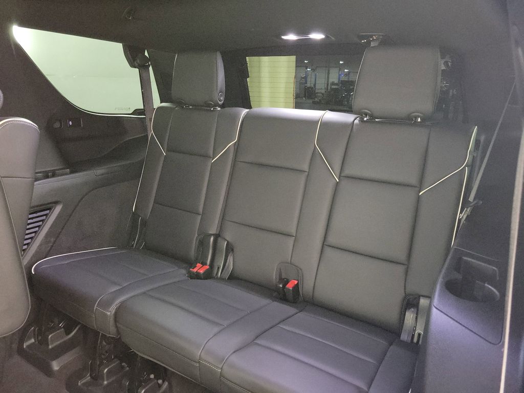 2022 Cadillac Escalade Premium Luxury - 8