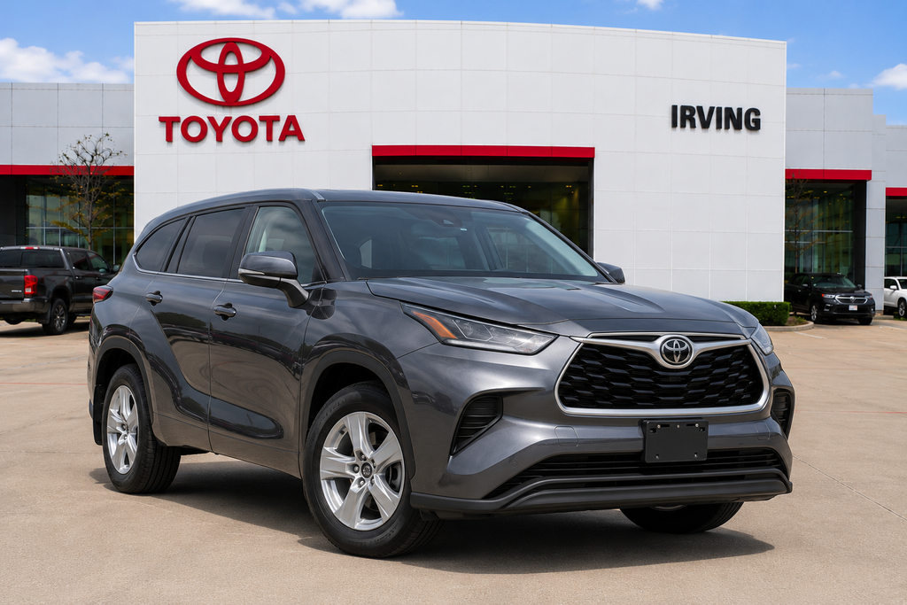 Magnetic Gray Metallic 2024 Toyota Highlander LE FWD SUV / Crossover Front-Wheel Drive 8-Speed Automatic