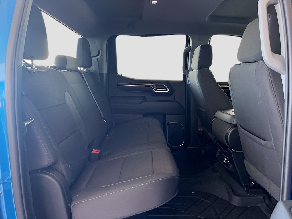 Used 2022 Blue Chevrolet RST image 27