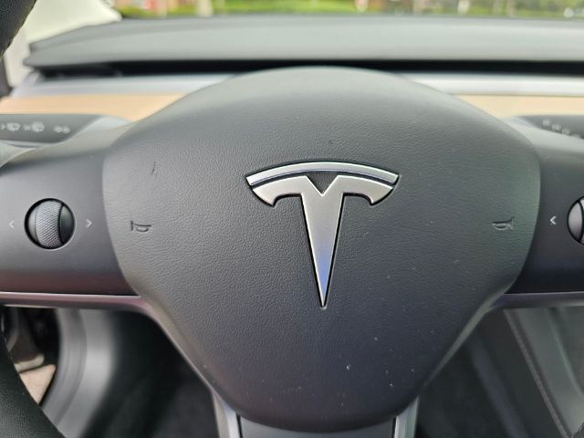 2023 Tesla Model 3 Base 23