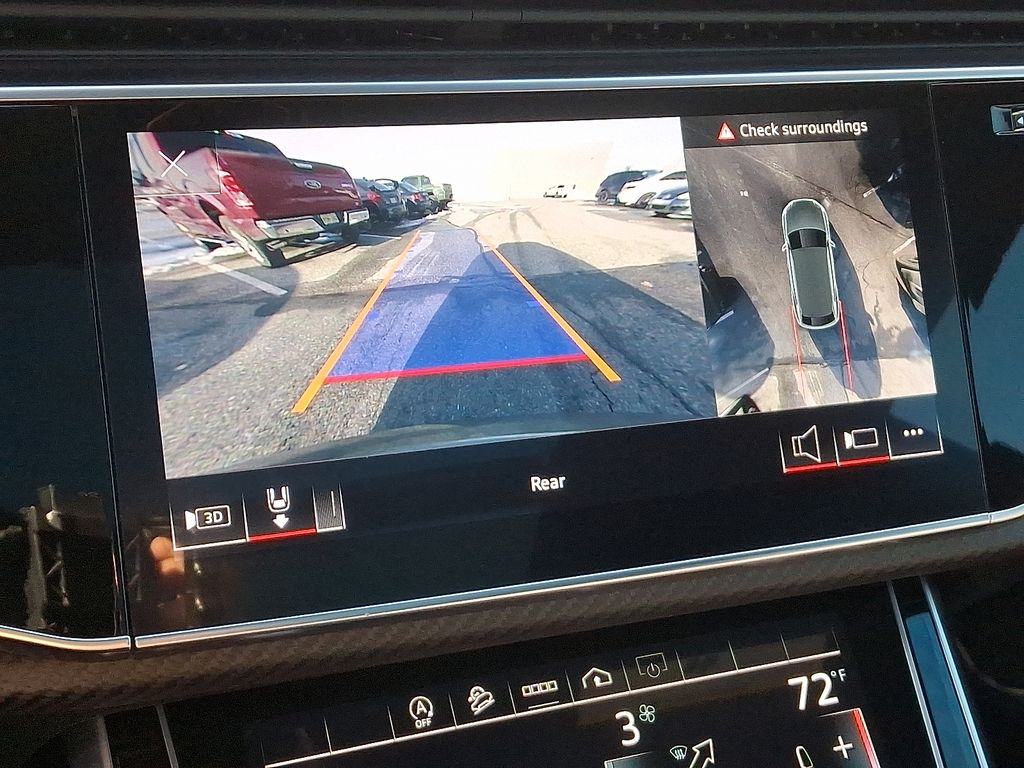 Thumbnail: 2023 Audi RS Q8 - 19