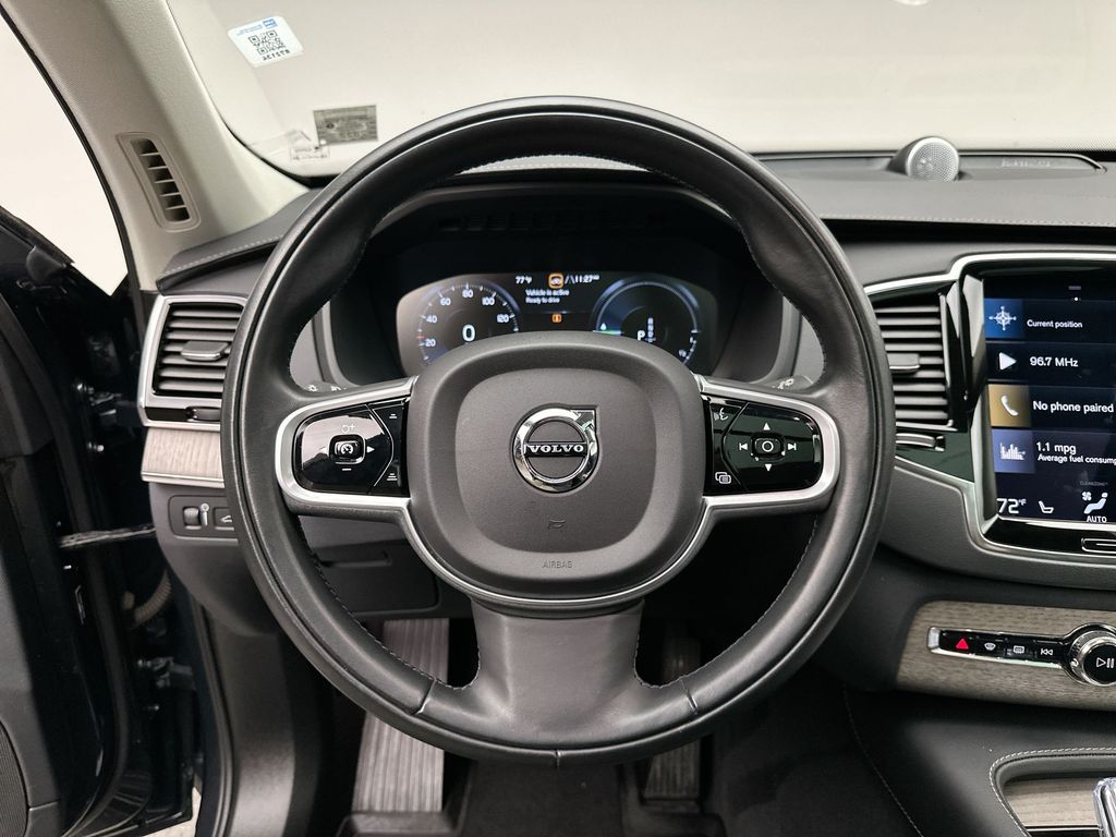 Thumbnail: 2022 Volvo XC90 - 31