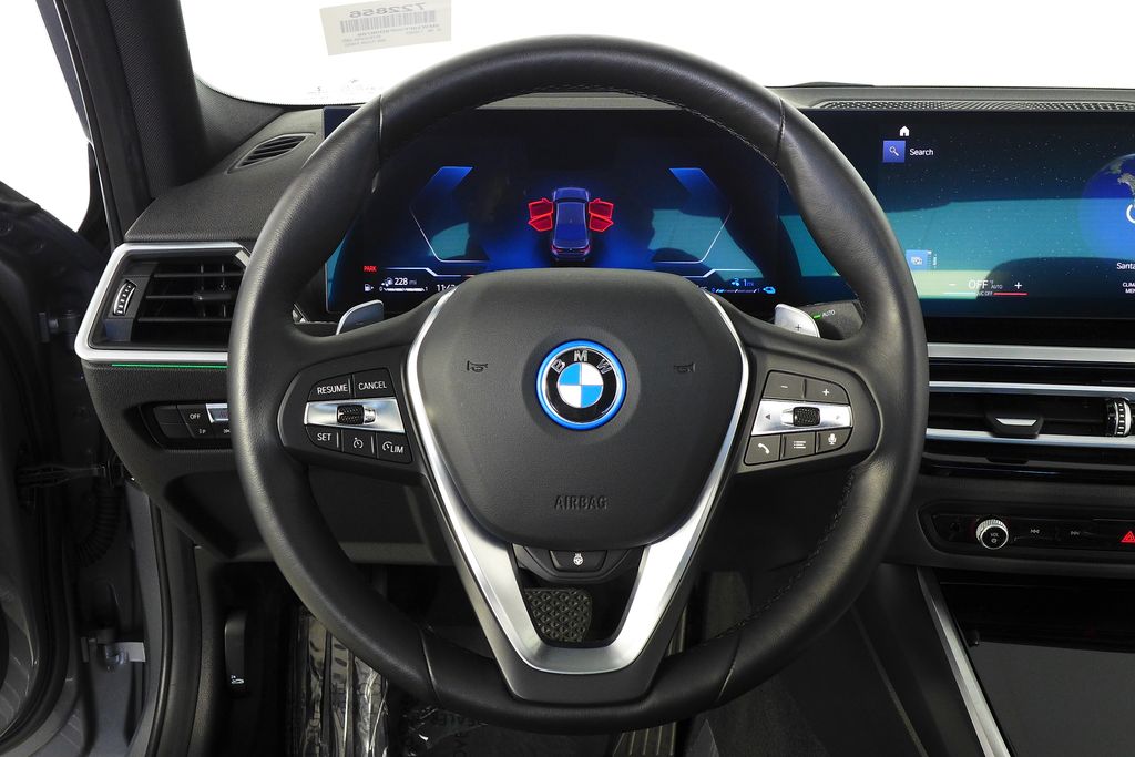 Thumbnail: 2023 BMW 3 Series - 27