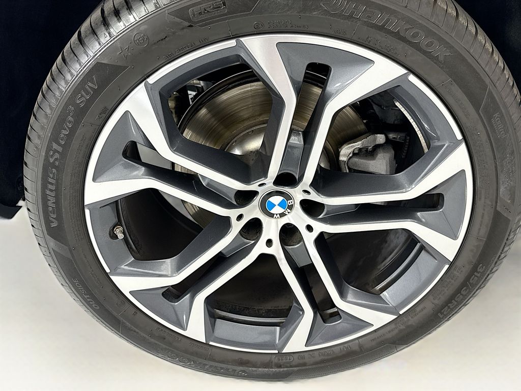 Thumbnail: 2026 BMW X5 - 32