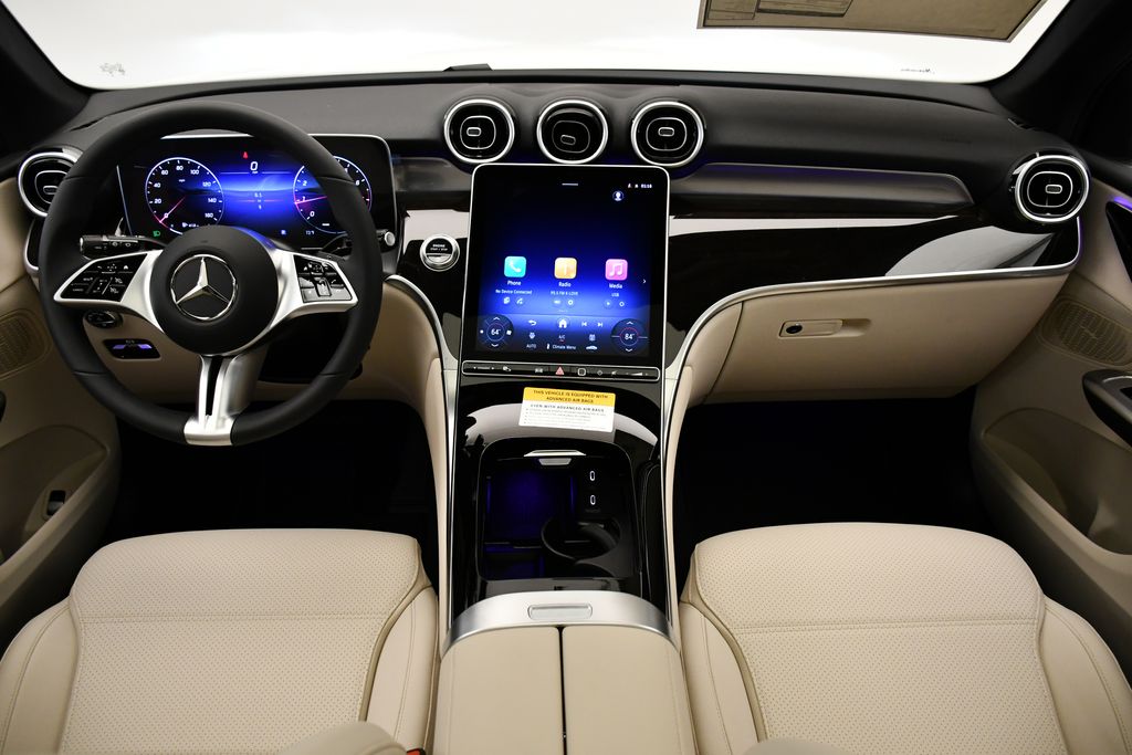 Thumbnail: 2026 Mercedes-Benz GLC - 20