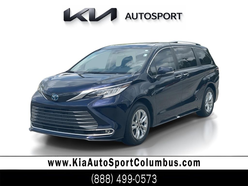 Gray 2023 Toyota Sienna Limited 7-Passenger FWD Minivan Front-Wheel Drive Continuously Variable Transmission