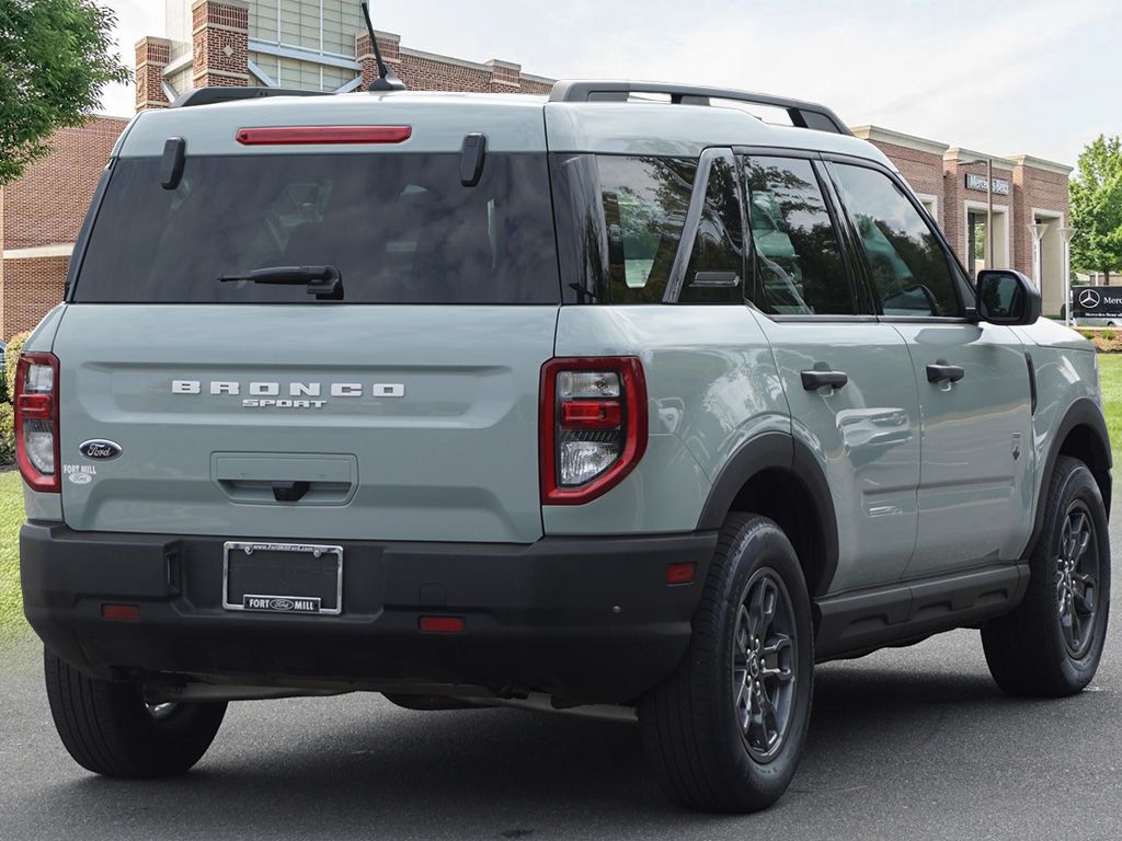 Thumbnail: 2022 Ford Bronco Sport - 6