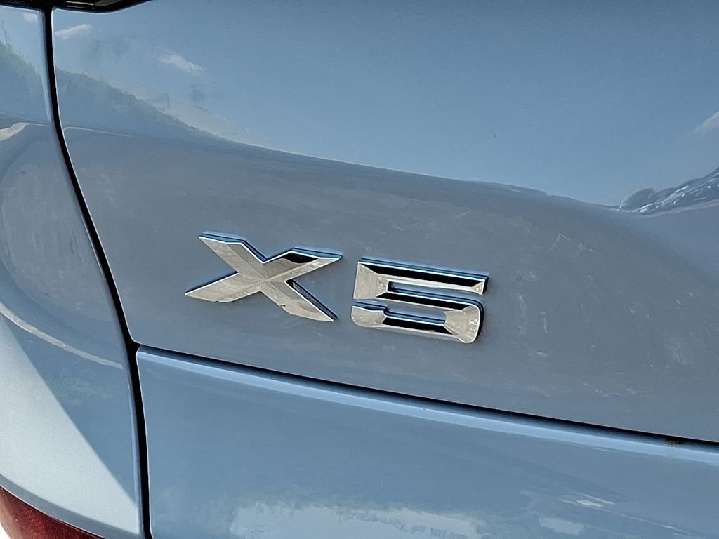 Thumbnail: 2026 BMW X5 - 11
