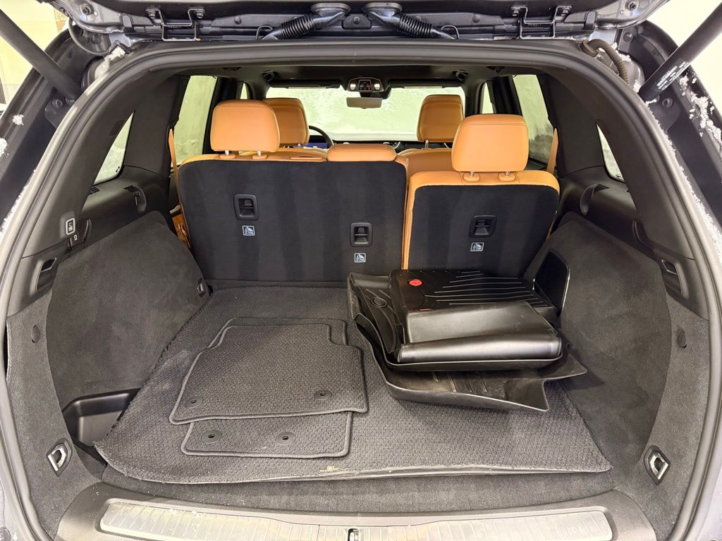 Thumbnail: 2022 Jeep Grand Cherokee - 24