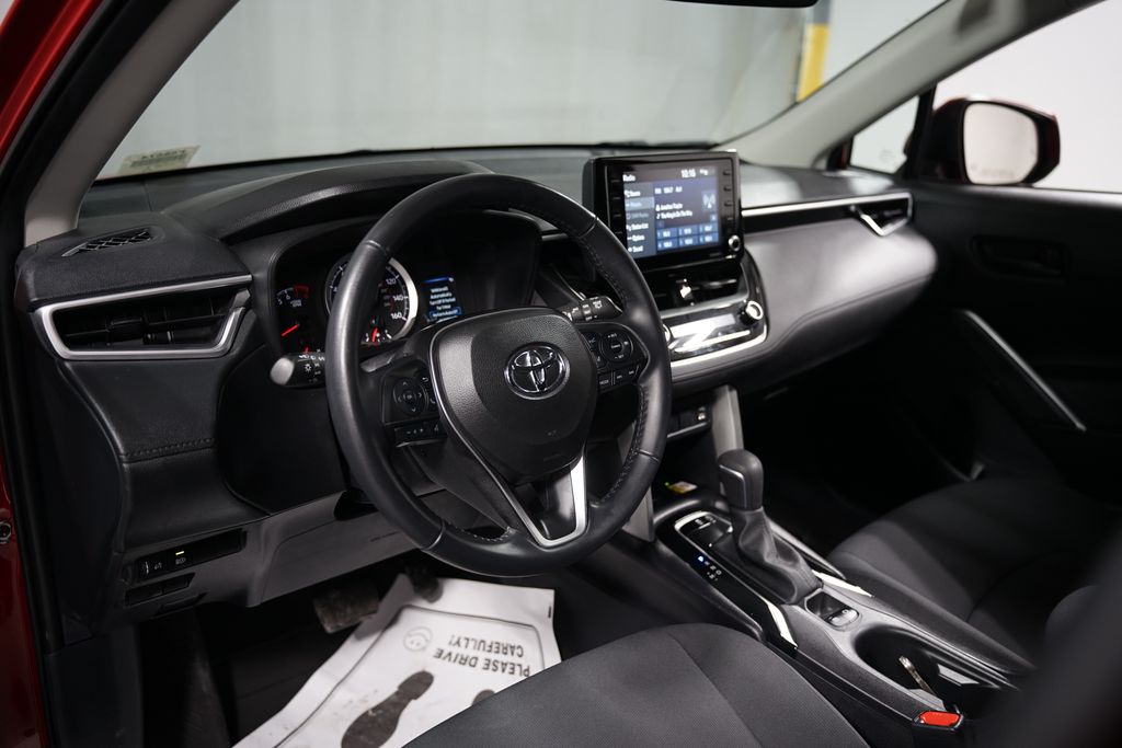 2022 Toyota Corolla Cross LE 11