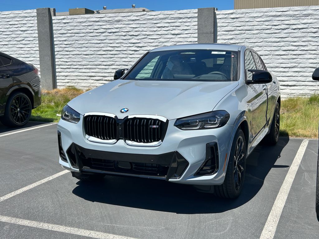 Thumbnail: 2025 BMW X4 - 2