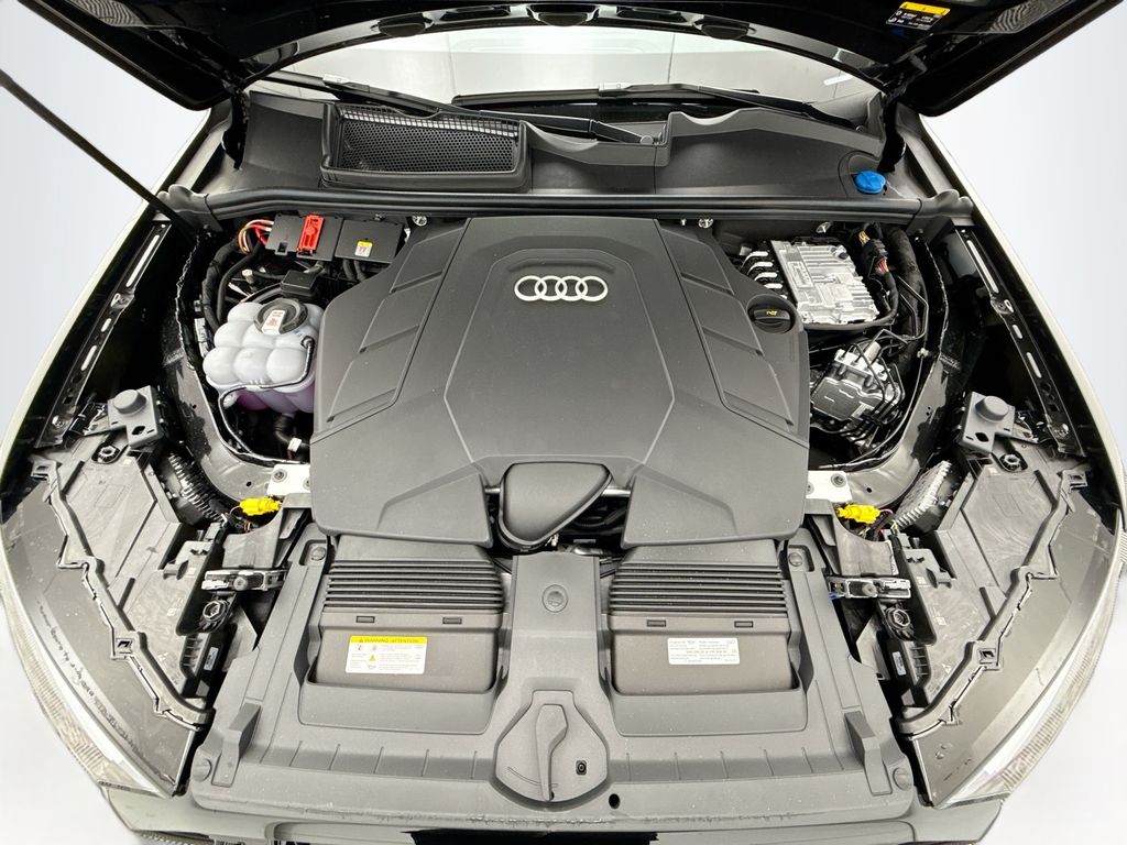 Thumbnail: 2026 Audi Q7 - 30