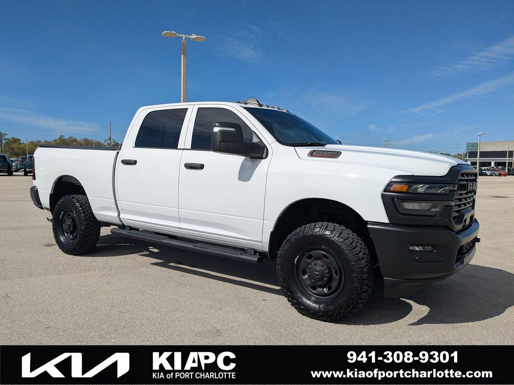 2025 RAM 2500 Tradesman Crew Cab 4WD