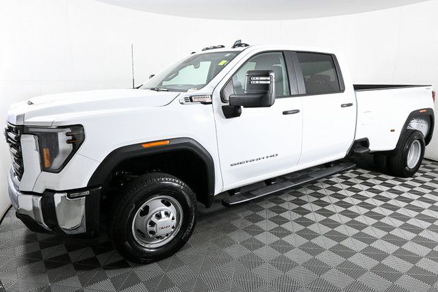 2024 GMC Sierra 3500HD Pro 4