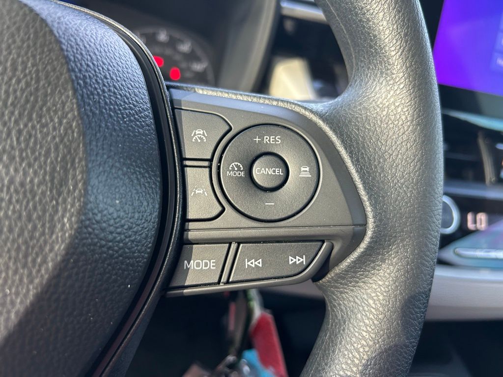 Thumbnail: 2025 Toyota Corolla - 18