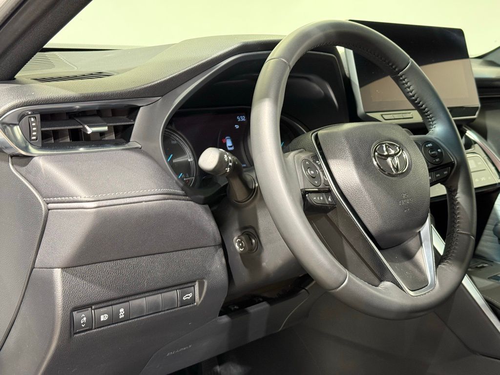 2023 Toyota Venza Nightshade Edition 17