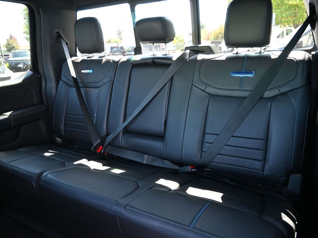 2025 Ford F-350 Super Duty Platinum