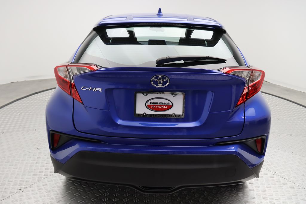 2021 Toyota C-HR LE 10