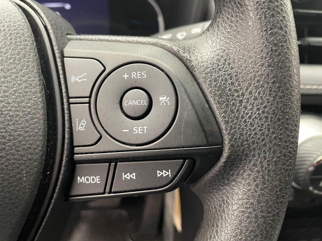 Thumbnail: 2023 Toyota RAV4 - 22