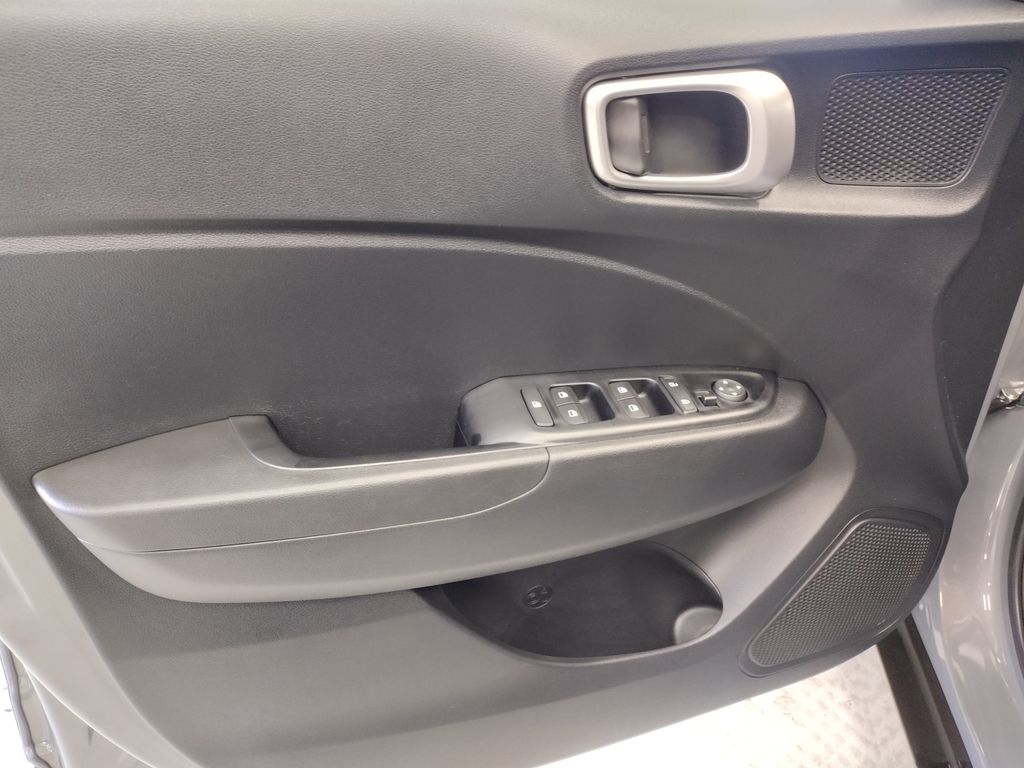 2023 Hyundai Venue SE