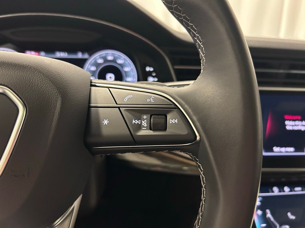 used 2025 Audi Q7 car, priced at $53,949