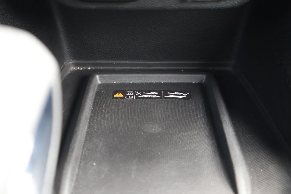 Thumbnail: 2023 Chevrolet Traverse - 26