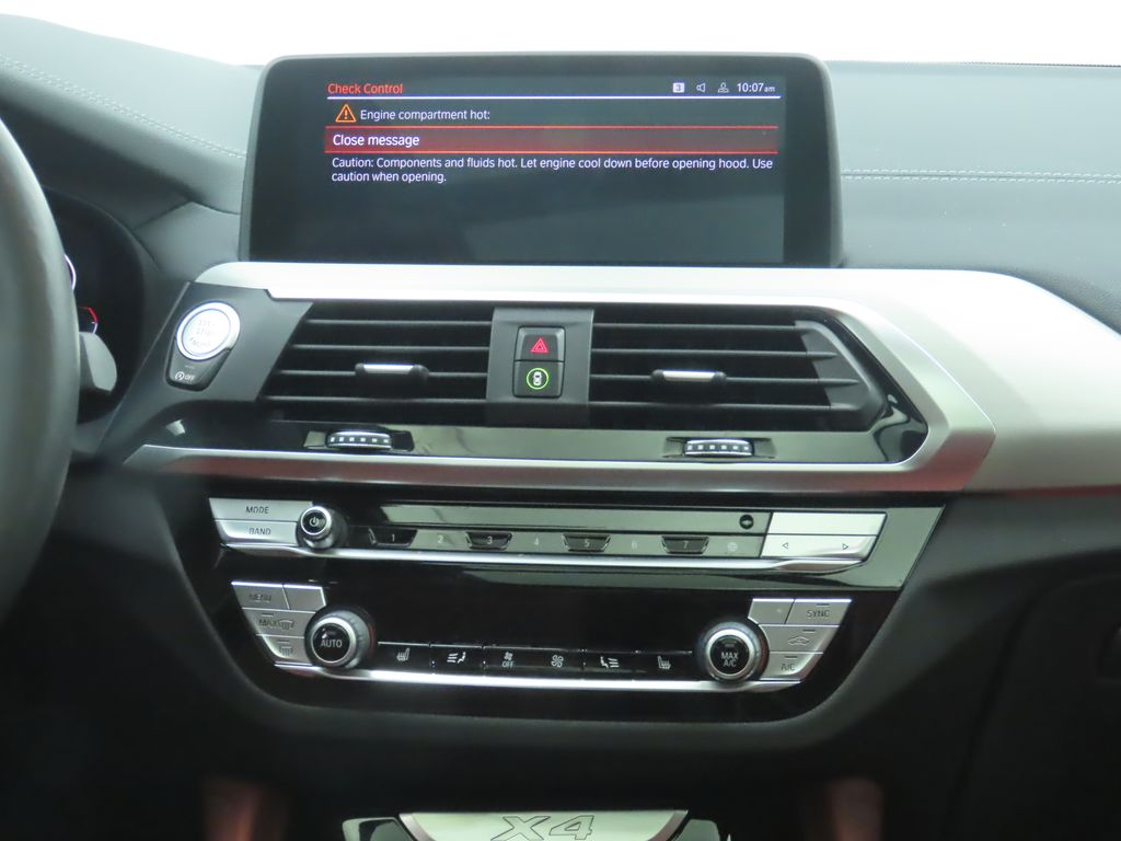 Thumbnail: 2021 BMW X4 - 14