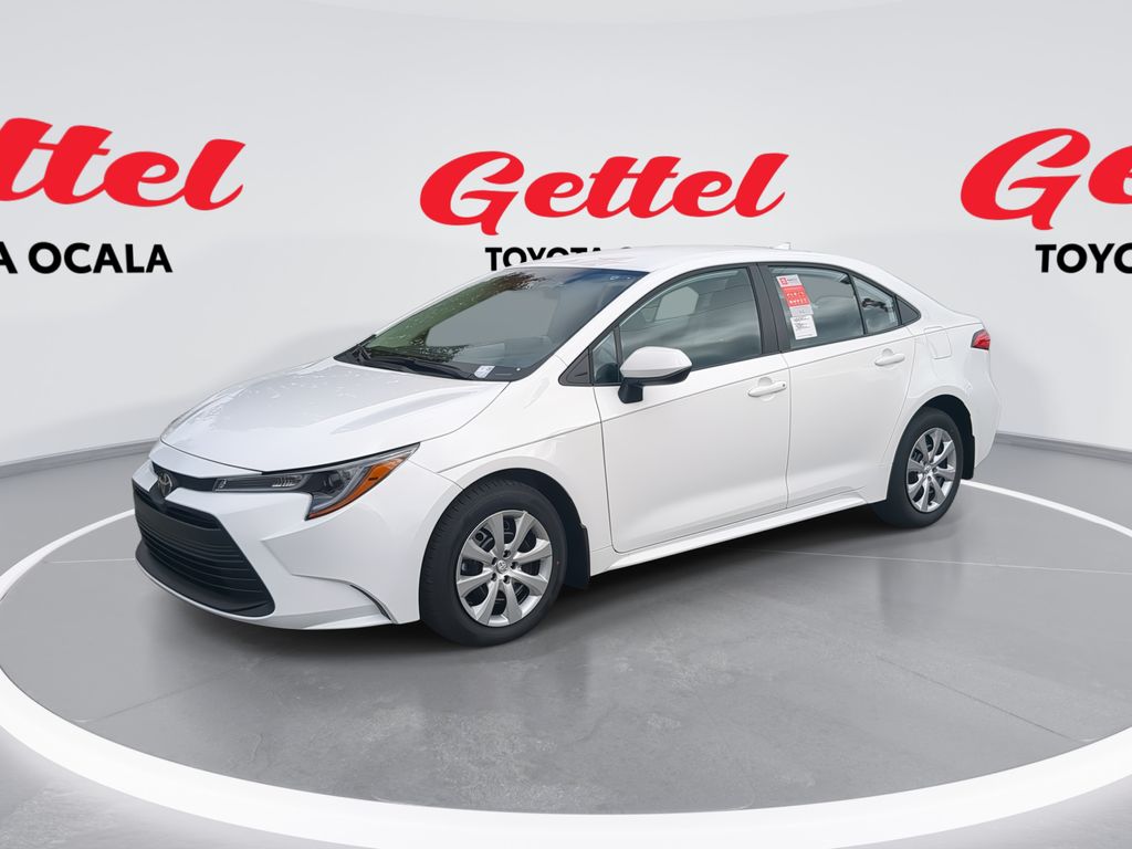2026 Toyota Corolla LE's photo