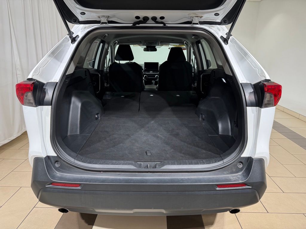 Thumbnail: 2025 Toyota RAV4 - 12