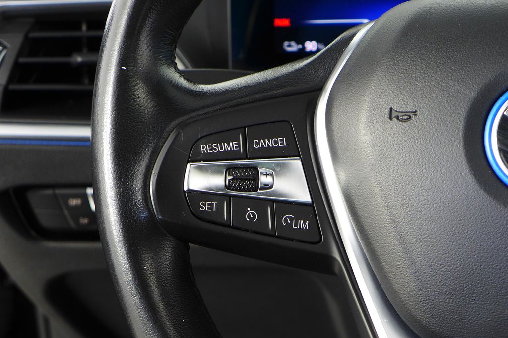 Thumbnail: 2023 BMW i4 - 30