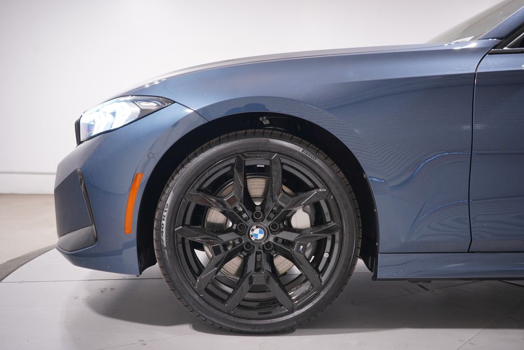Thumbnail: 2026 BMW 3 Series - 2