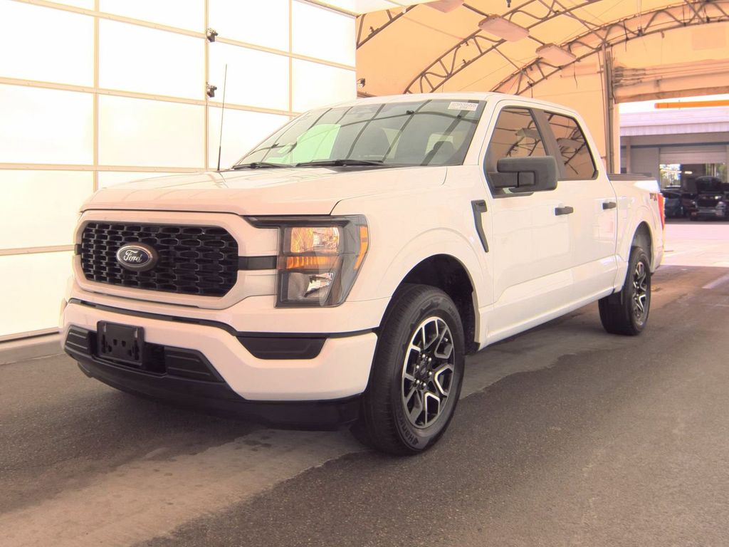 2023 Ford F-150 XL's photo