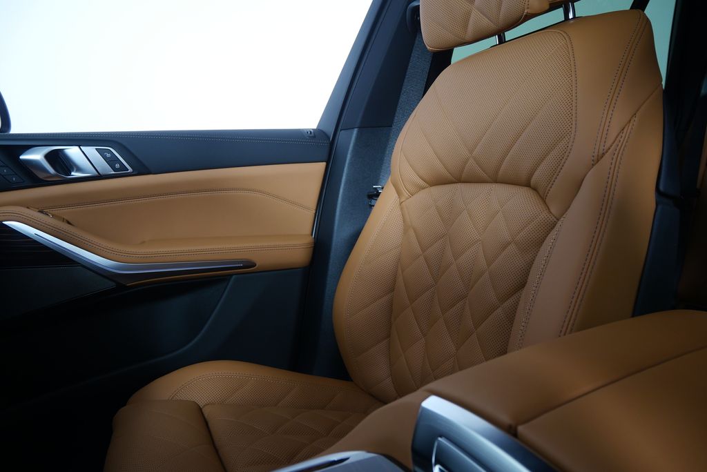 Thumbnail: 2026 BMW X5 - 23