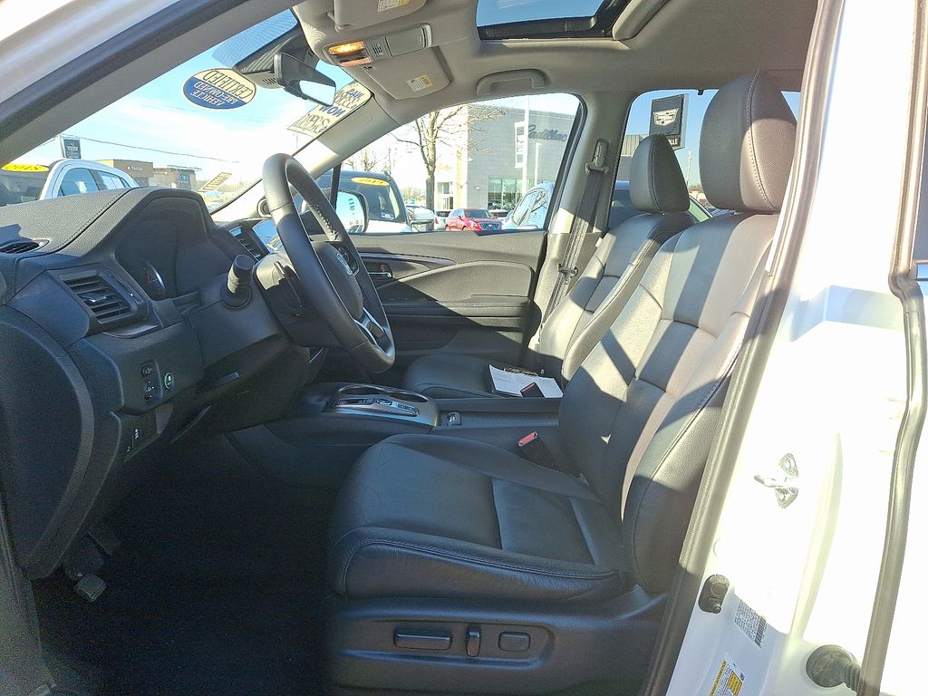 Thumbnail: 2022 Honda Pilot - 14