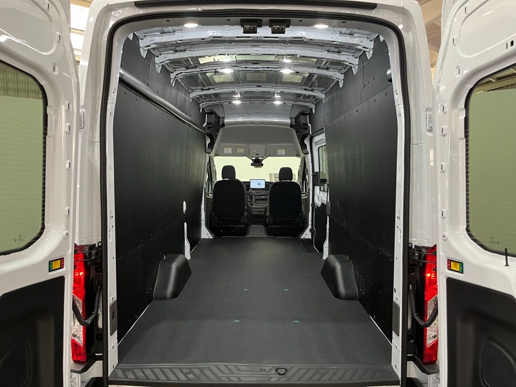 2025 Ford Transit Van Base - Photo 13