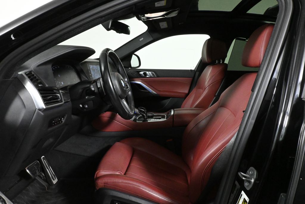Thumbnail: 2022 BMW X6 - 3