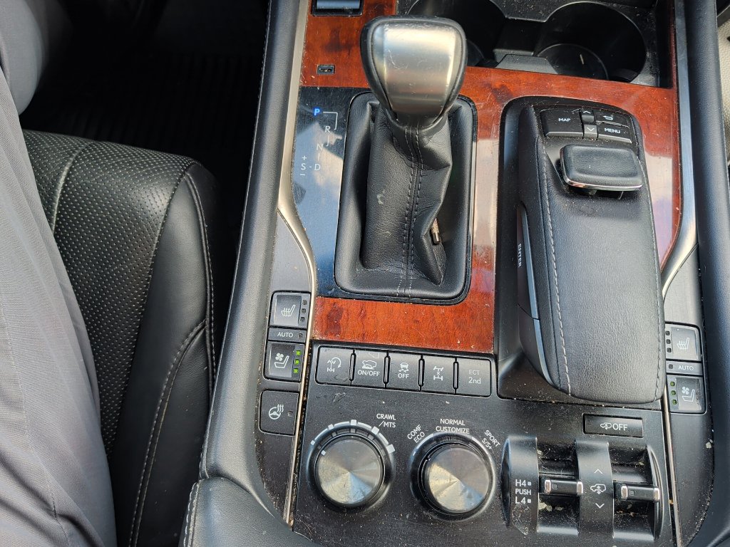 Used 2017 Gray Lexus 570 image 21