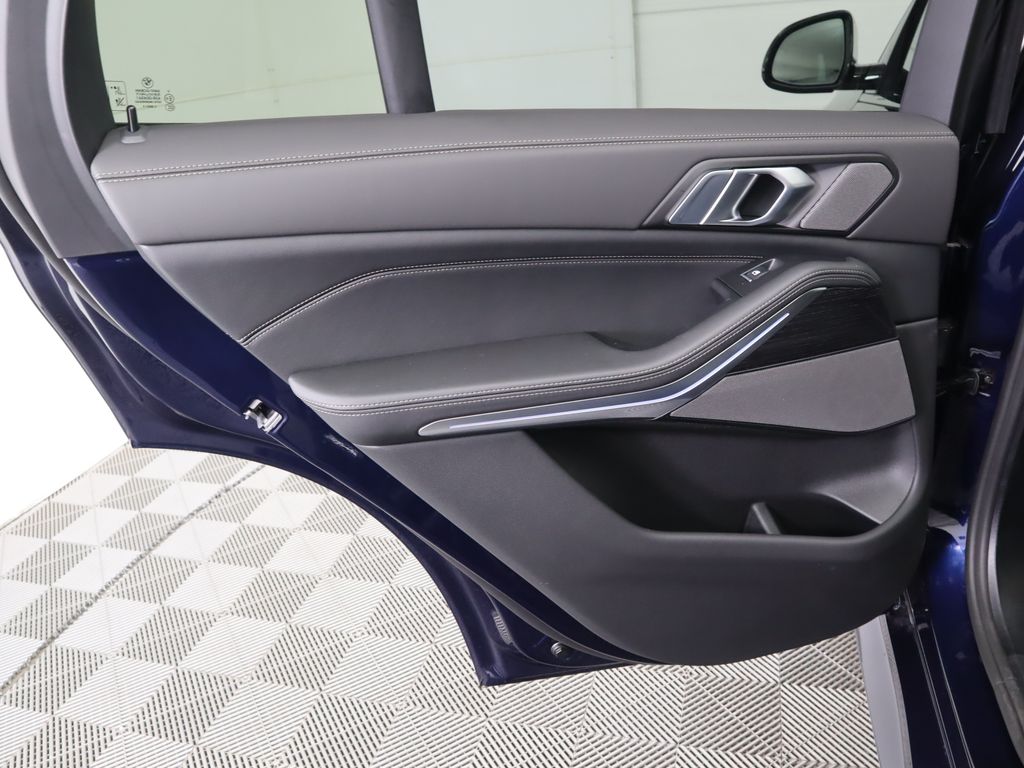 Thumbnail: 2026 BMW X5 - 27