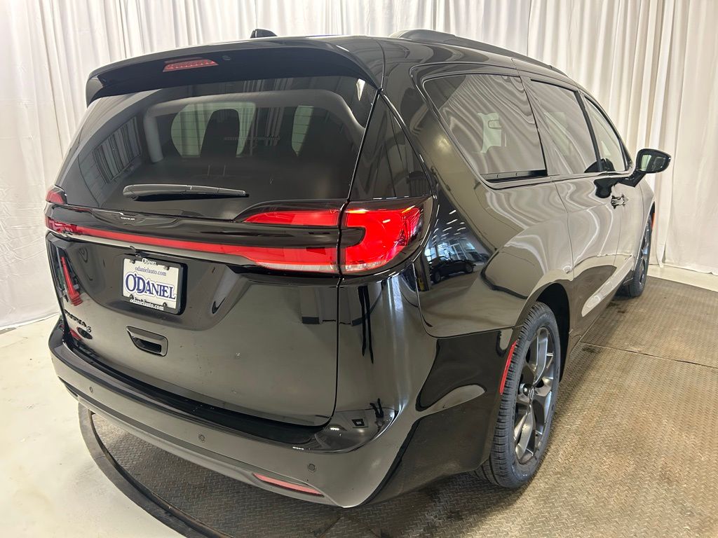 new 2026 Chrysler Pacifica car, priced at $48,575